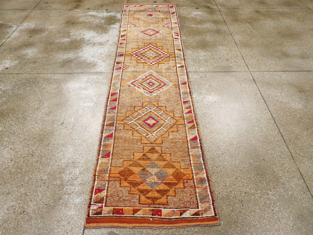 Vintage Turkish Anatolian Runner, No.31009 - Galerie Shabab