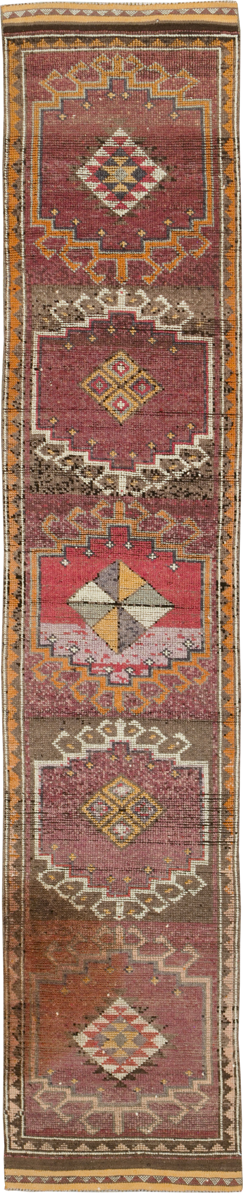 Vintage Turkish Anatolian Runner, No.31010 - Galerie Shabab
