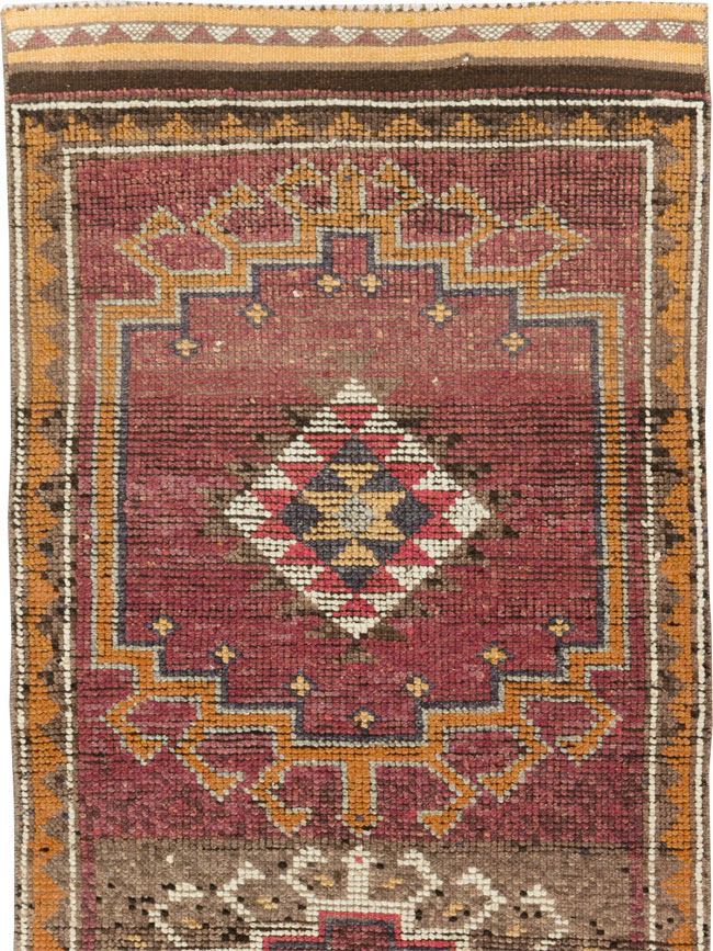 Vintage Turkish Anatolian Runner, No.31010 - Galerie Shabab