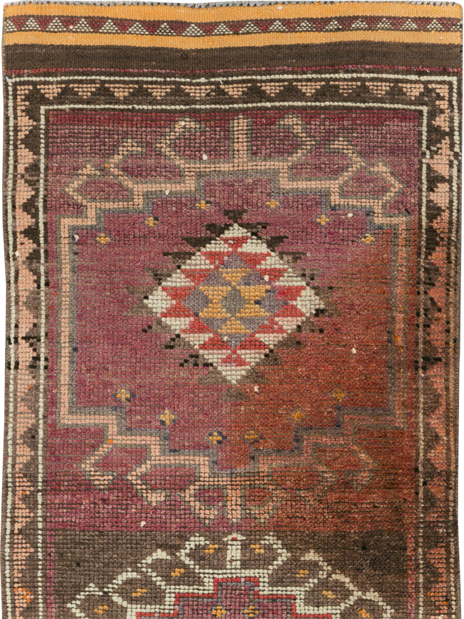 Vintage Turkish Anatolian Runner, No.31010 - Galerie Shabab