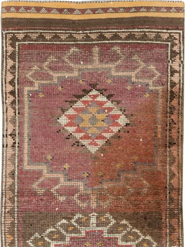 Vintage Turkish Anatolian Runner, No.31010 - Galerie Shabab