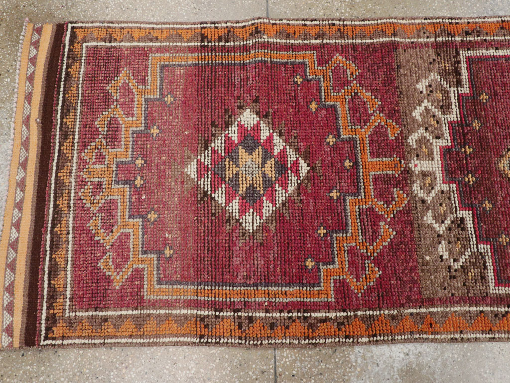 Vintage Turkish Anatolian Runner, No.31010 - Galerie Shabab