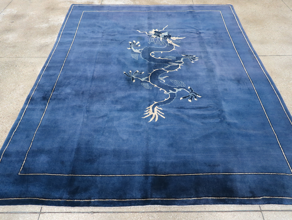 Vintage Chinese Dragon Peking Small Room Size Carpet, No.31018 - Galerie Shabab
