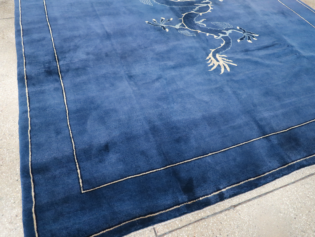 Vintage Chinese Dragon Peking Small Room Size Carpet, No.31018 - Galerie Shabab