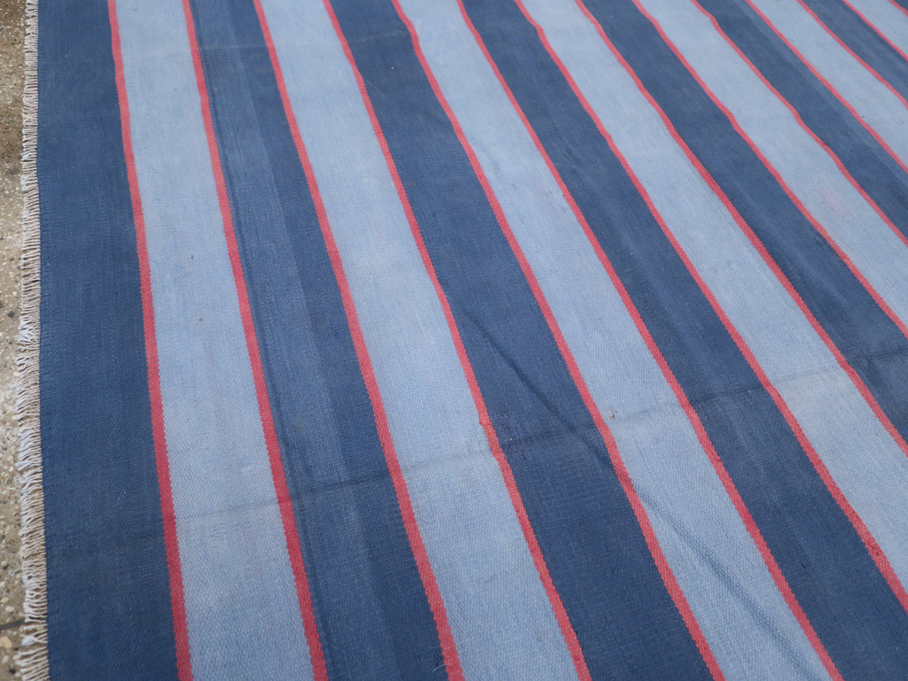 Vintage Indian Flatweave Dhurrie Square Rug, No.31023 - Galerie Shabab