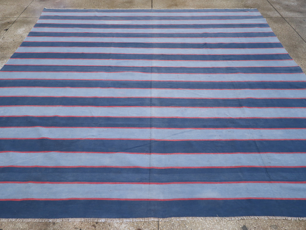 Vintage Indian Flatweave Dhurrie Square Rug, No.31023 - Galerie Shabab