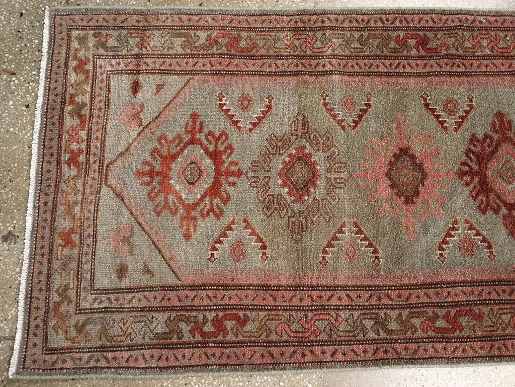Vintage Persian Malayer Runner, No.31024 - Galerie Shabab