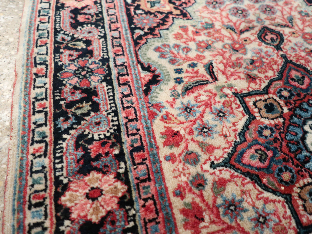 Vintage Persian Sarouk Throw Rug, No.31025 - Galerie Shabab