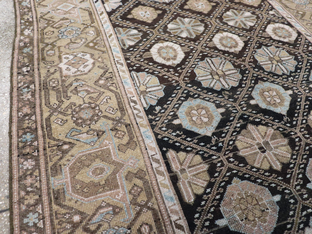 Antique Persian Kurd Gallery Rug, No.31038 - Galerie Shabab