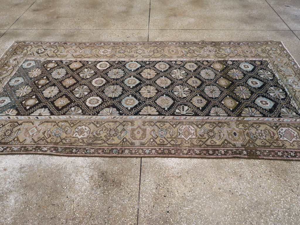 Antique Persian Kurd Gallery Rug, No.31038 - Galerie Shabab