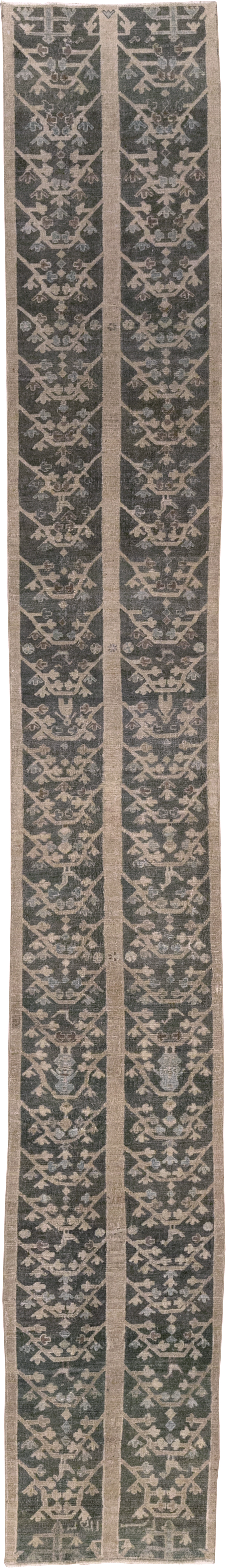 Antique Northwest Persian Runner, No.31040 - Galerie Shabab