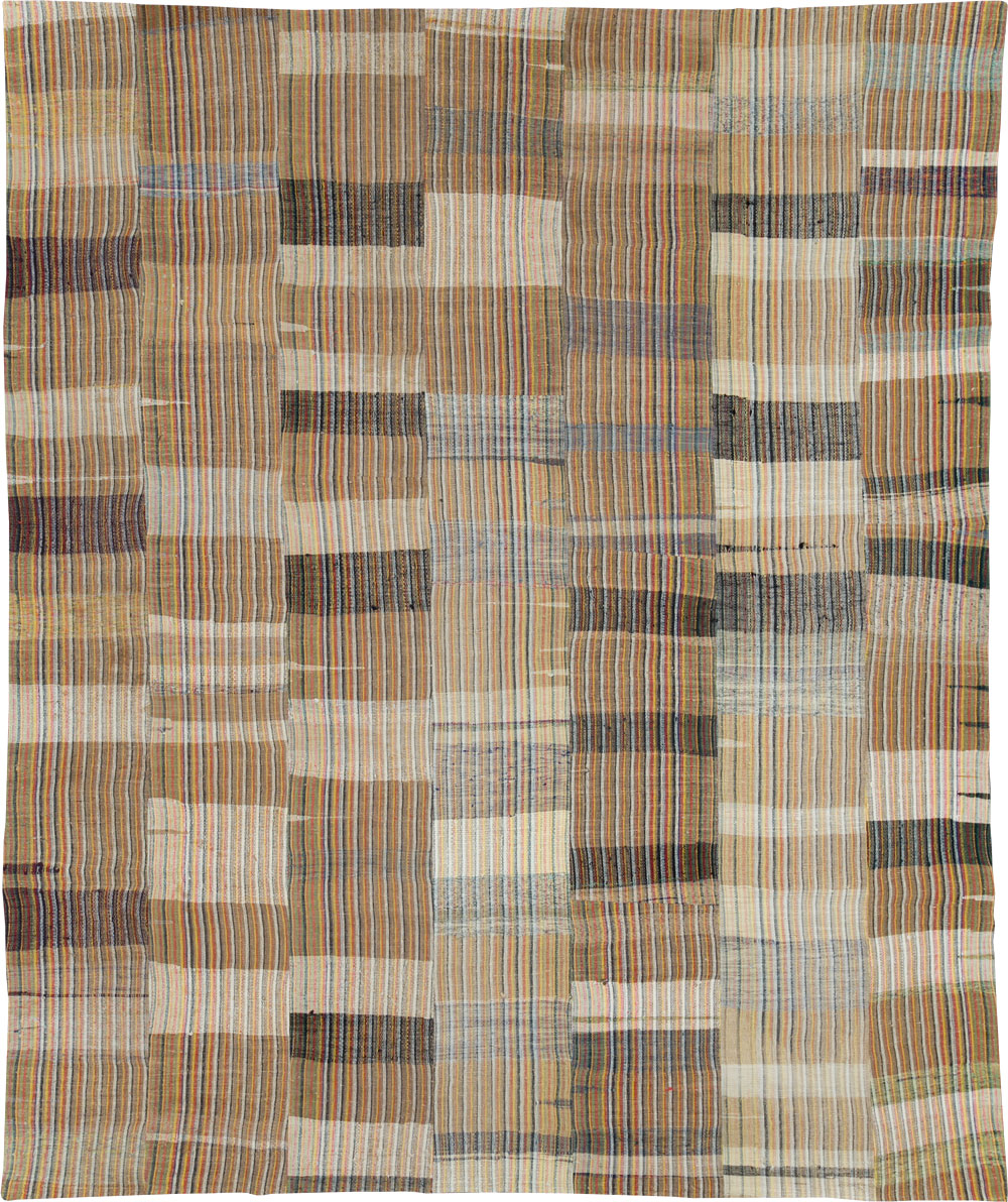 Vintage Turkish Flatweave Kilim Room Size Carpet, No.31044 - Galerie Shabab