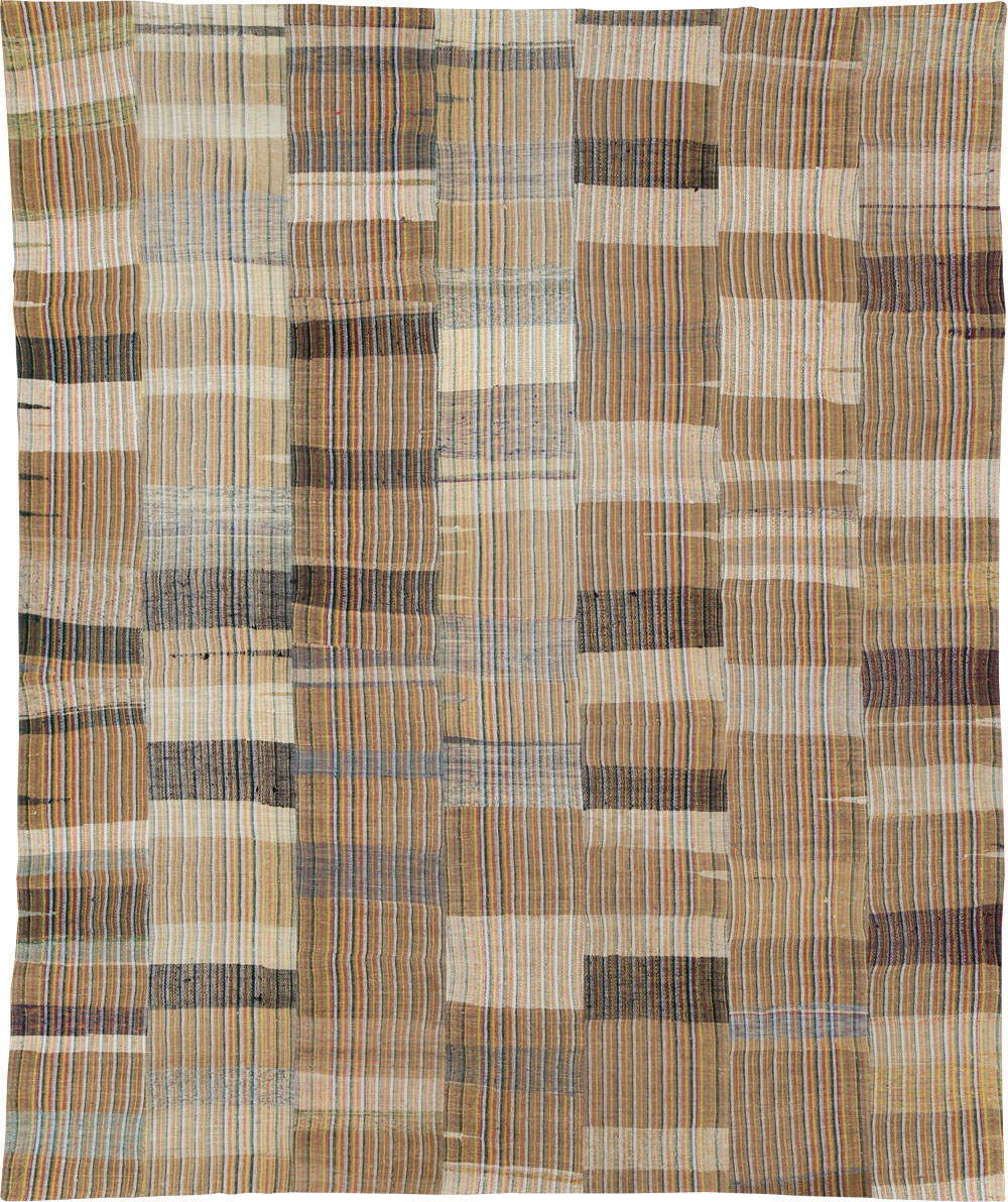 Vintage Turkish Flatweave Kilim Room Size Carpet, No.31044 - Galerie Shabab