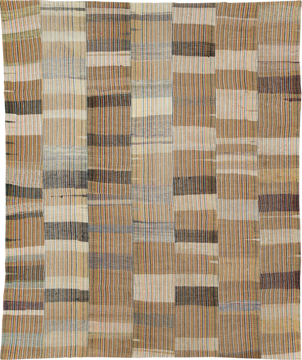 Vintage Turkish Flatweave Kilim Room Size Carpet, No.31044 - Galerie Shabab