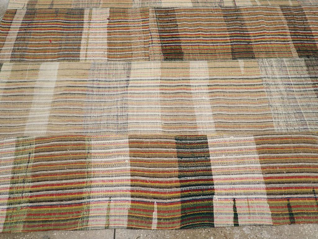 Vintage Turkish Flatweave Kilim Room Size Carpet, No.31044 - Galerie Shabab