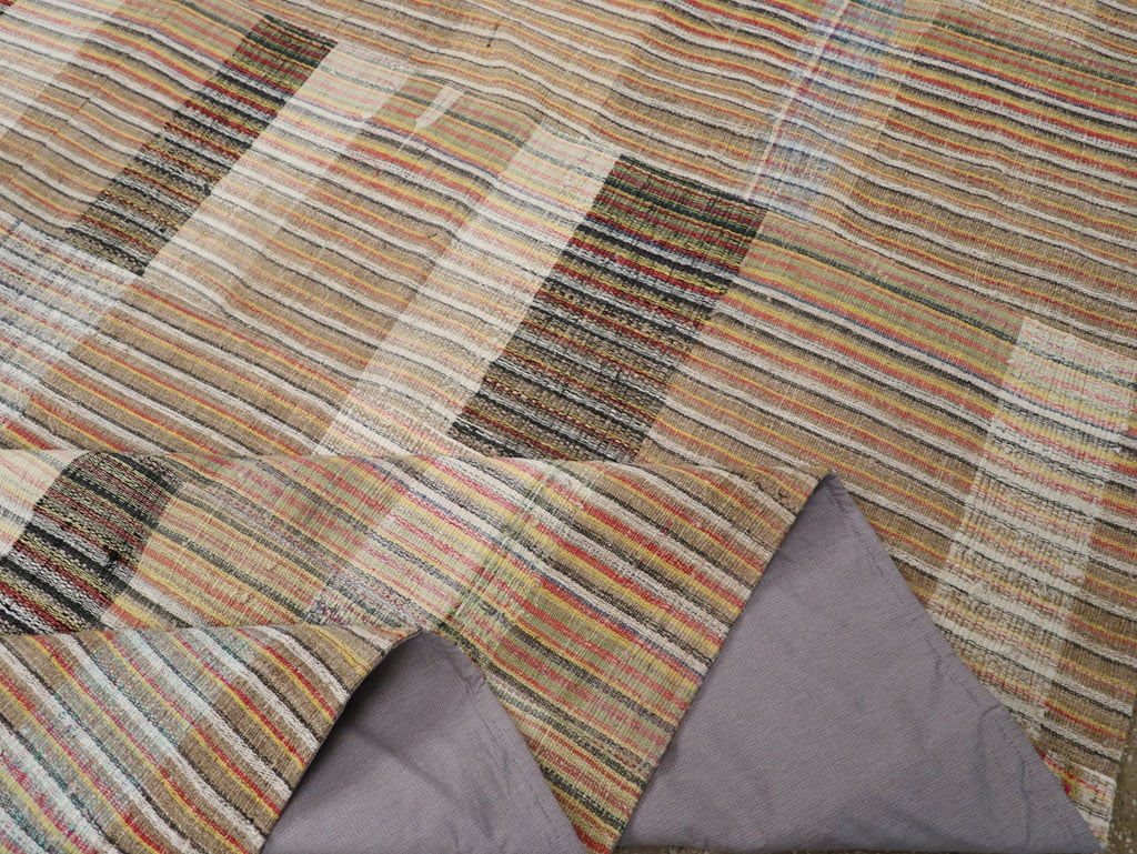 Vintage Turkish Flatweave Kilim Room Size Carpet, No.31044 - Galerie Shabab