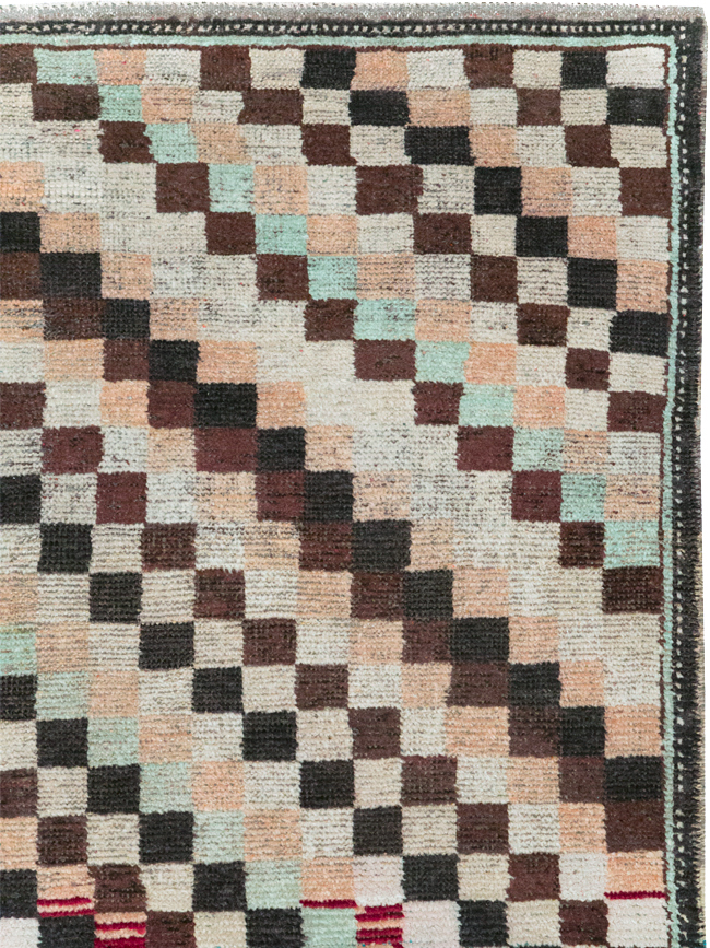 Vintage Turkish Anatolian Accent Carpet, No.31048 - Galerie Shabab