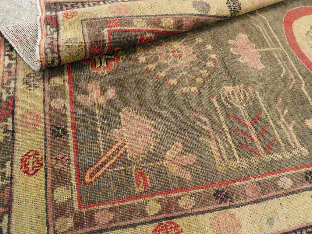 Antique East Turkestan Khotan Gallery Rug, No.31051 - Galerie Shabab