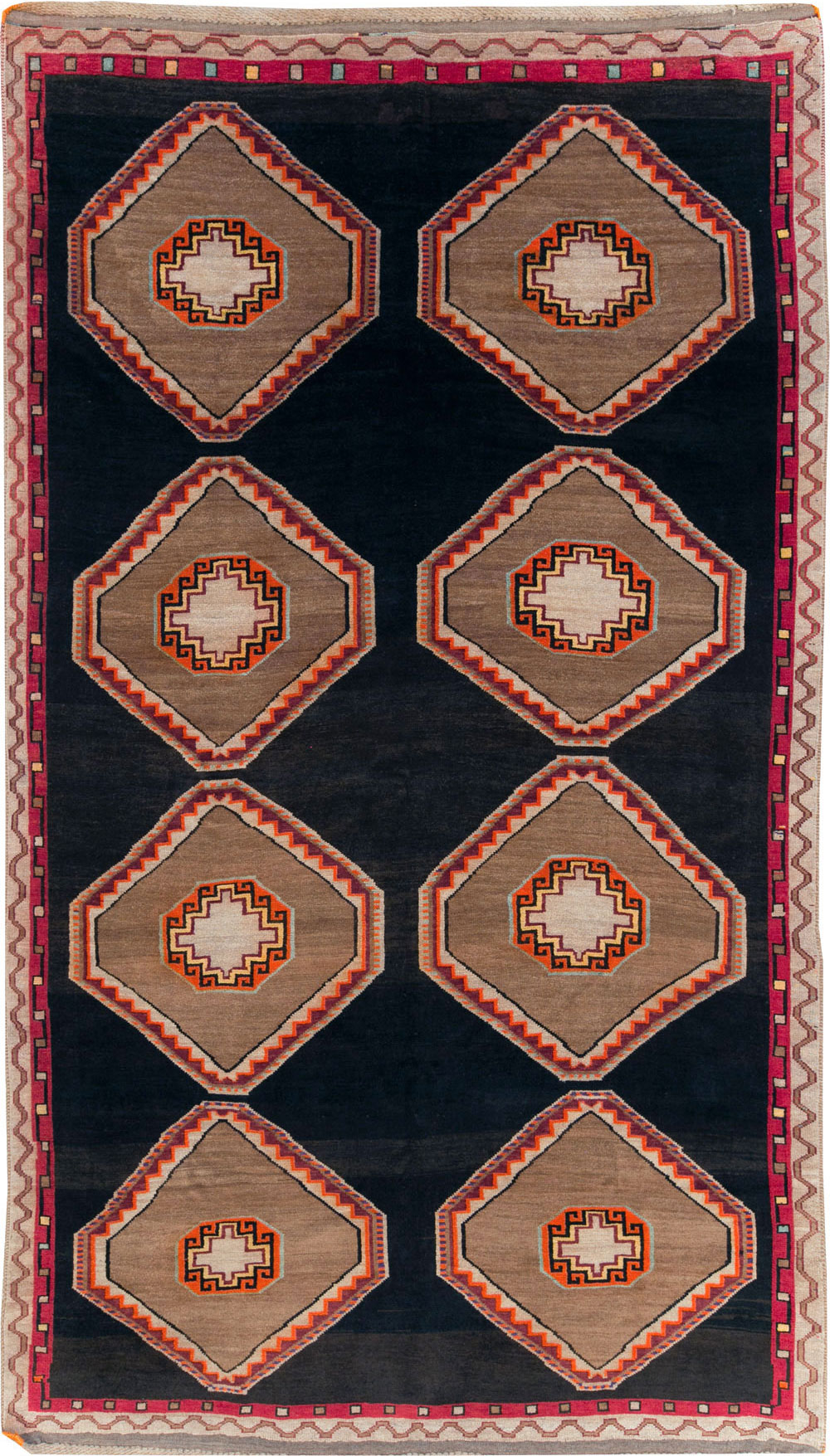Vintage Turkish Anatolian Gallery Carpet, No.31054 - Galerie Shabab