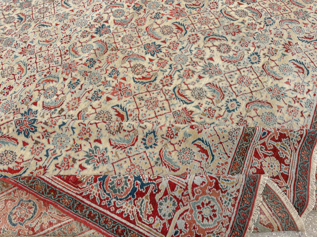 Antique Persian Heriz Large Carpet, No.31057 - Galerie Shabab