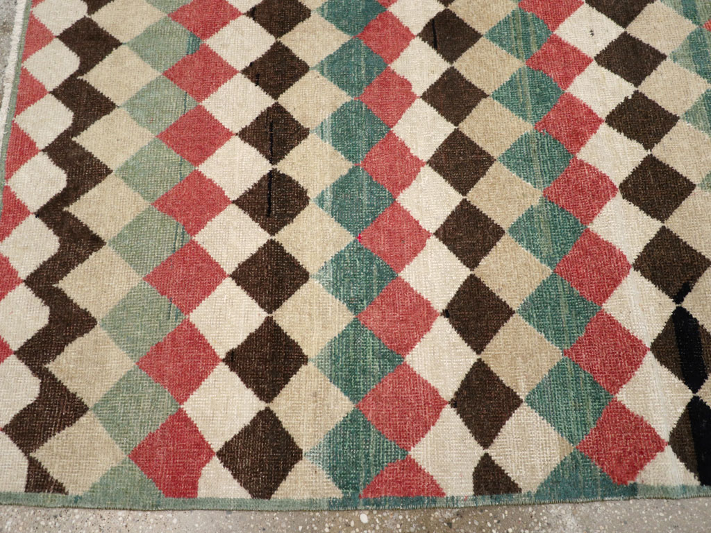 Vintage Turkish Anatolian Small Room Size Rug, No.31058 - Galerie Shabab