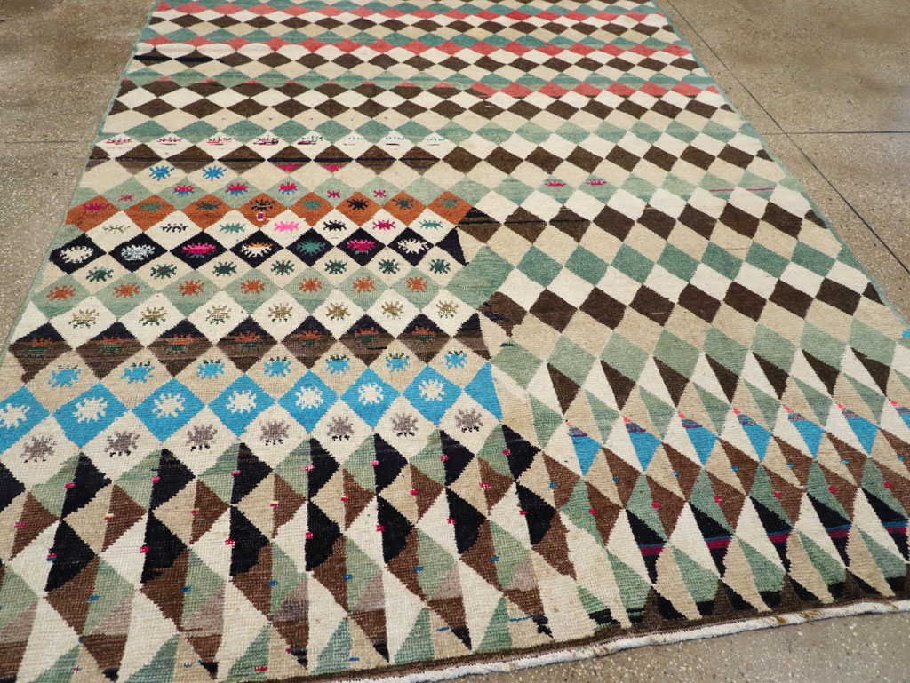 Vintage Turkish Anatolian Small Room Size Rug, No.31058 - Galerie Shabab