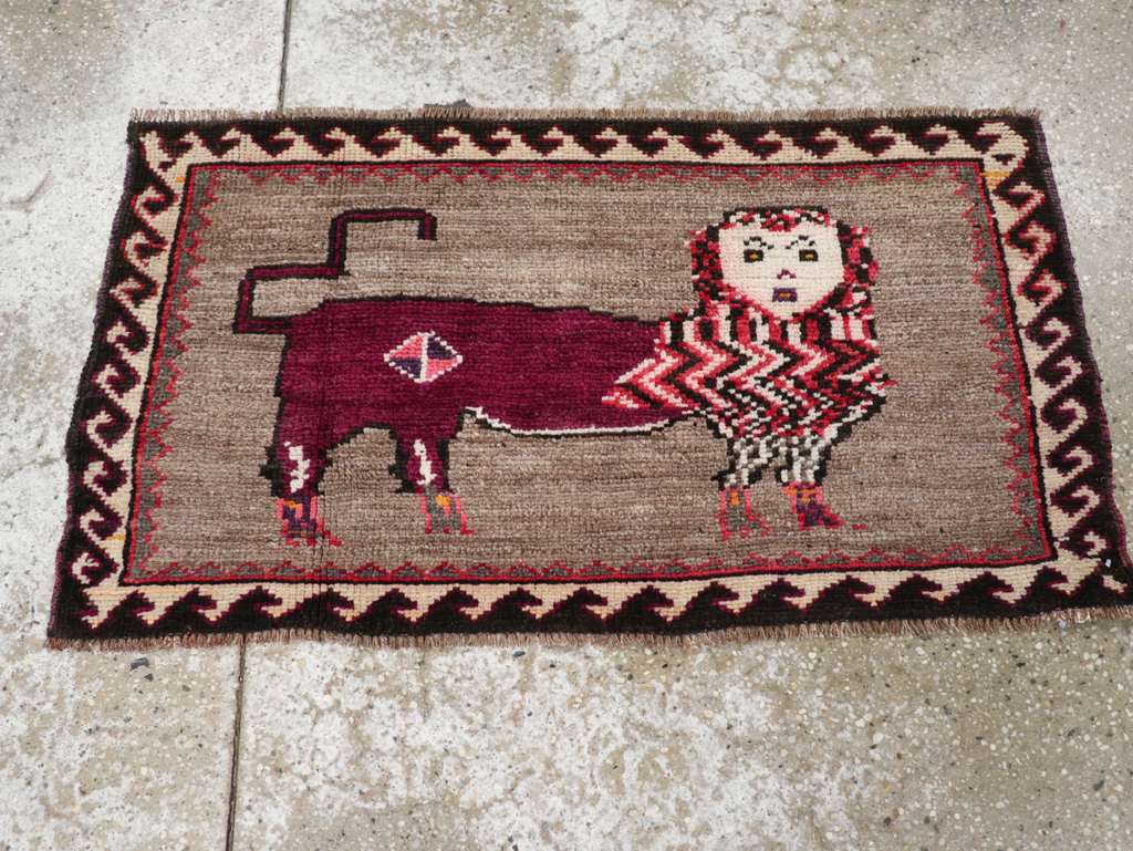 Vintage Pictorial Anatolian Rug, No.31061 - Galerie Shabab