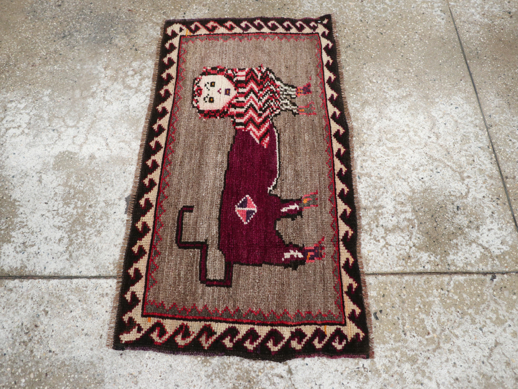 Vintage Pictorial Anatolian Rug, No.31061 - Galerie Shabab