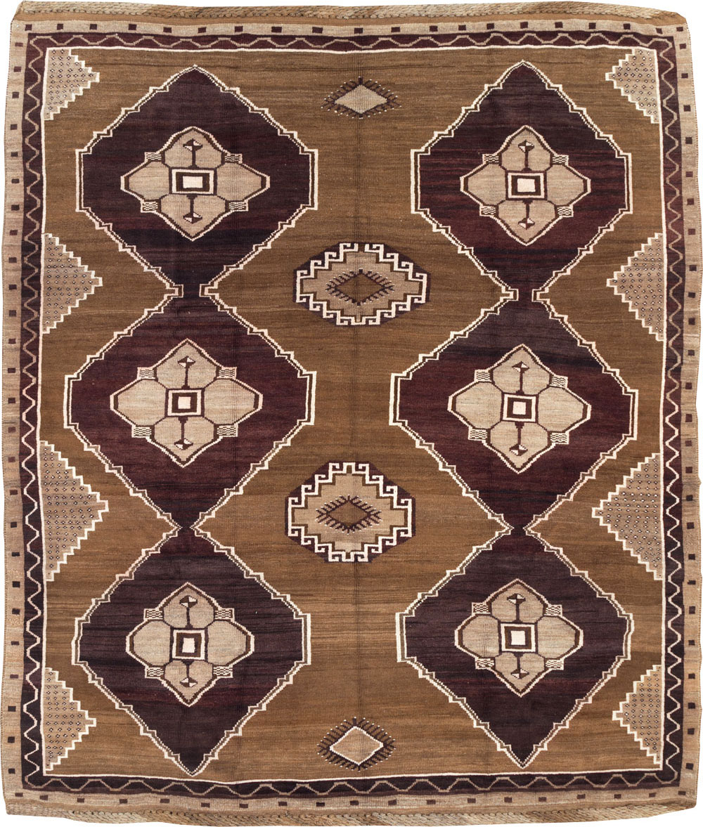 Vintage Turkish Anatolian Room Size Carpet, No.31062 - Galerie Shabab