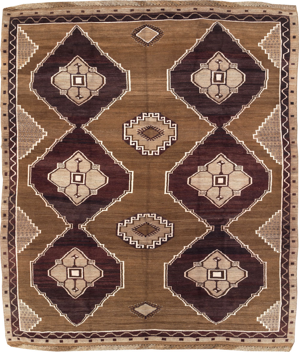 Vintage Turkish Anatolian Room Size Carpet, No.31062 - Galerie Shabab