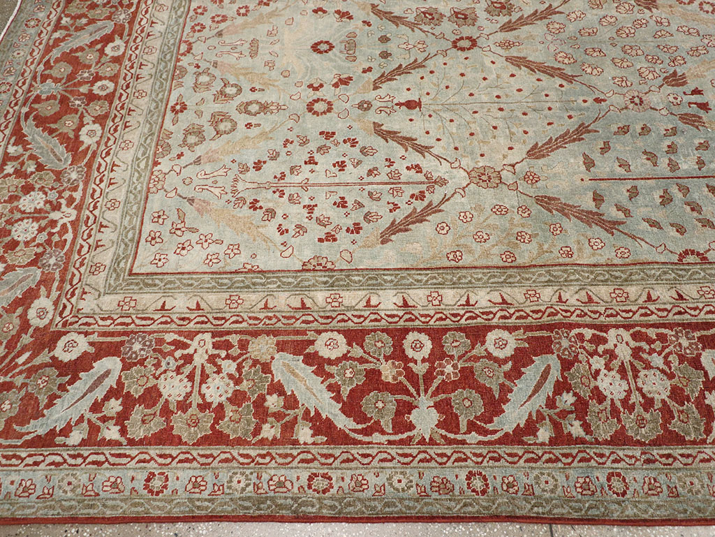 Antique Persian Tabriz Room Size Carpet, No.31063 - Galerie Shabab