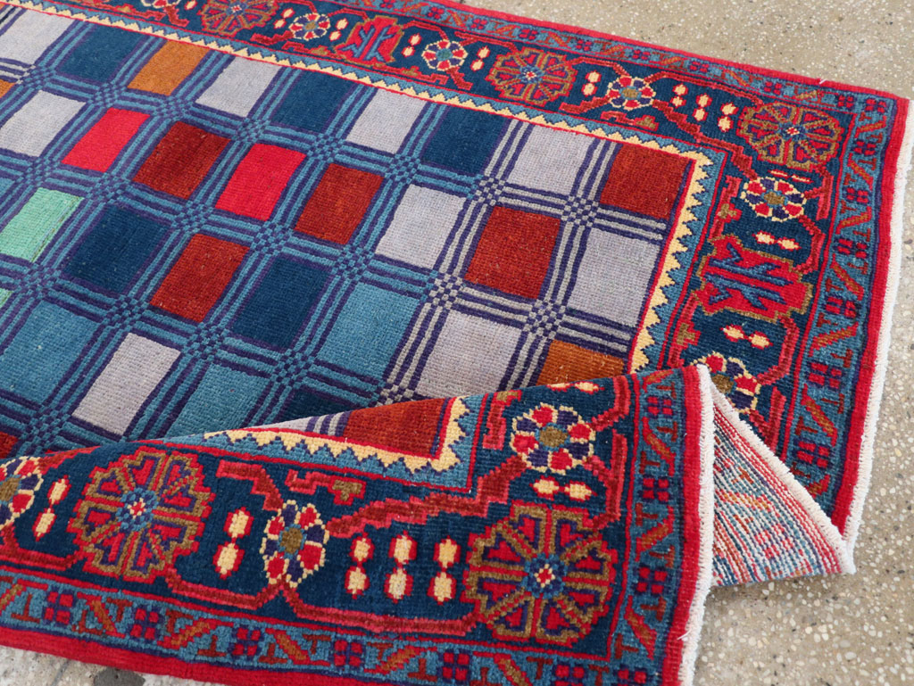 Vintage Persian Veece Throw Rug, No.31065 - Galerie Shabab