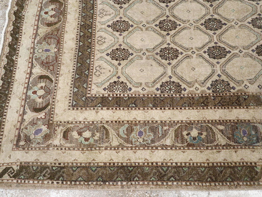 Vintage Persian Mahal Gallery Rug, No.31070 - Galerie Shabab