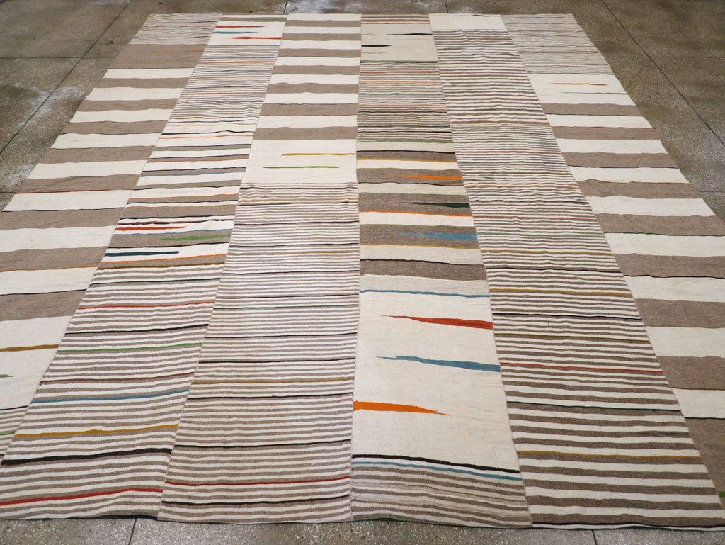 Contemporary Turkish Flatweave Kilim Large Room Size Carpet, No.31076 - Galerie Shabab