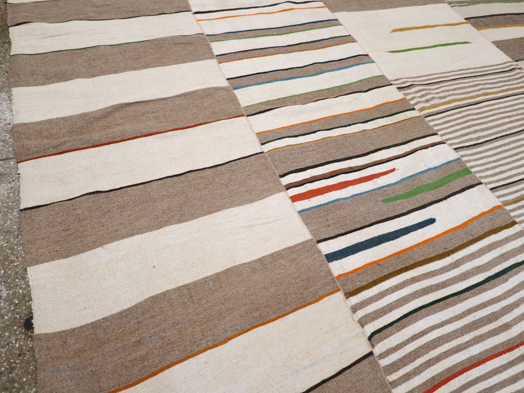 Contemporary Turkish Flatweave Kilim Large Room Size Carpet, No.31076 - Galerie Shabab