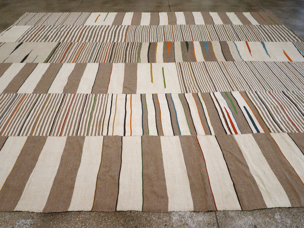 Contemporary Turkish Flatweave Kilim Large Room Size Carpet, No.31076 - Galerie Shabab