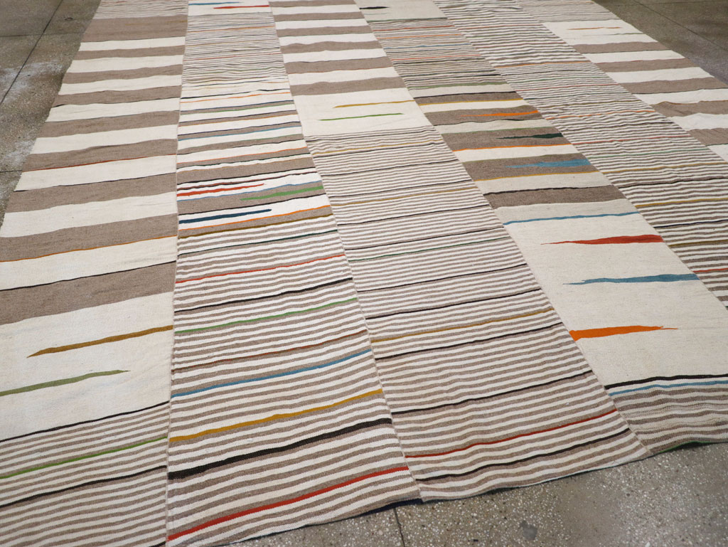 Contemporary Turkish Flatweave Kilim Large Room Size Carpet, No.31076 - Galerie Shabab