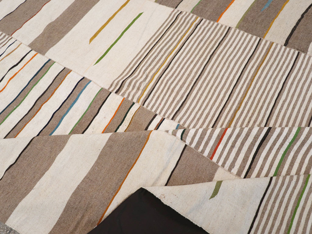 Contemporary Turkish Flatweave Kilim Large Room Size Carpet, No.31076 - Galerie Shabab