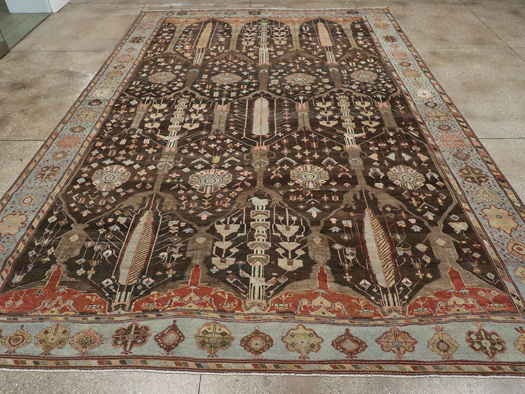 Antique Persian Bakhtiari Large Room Size Carpet, No.31078 - Galerie Shabab