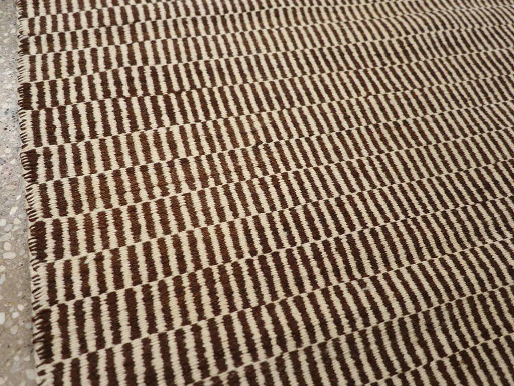 Vintage American Navajo Throw Rug, No.31086 - Galerie Shabab