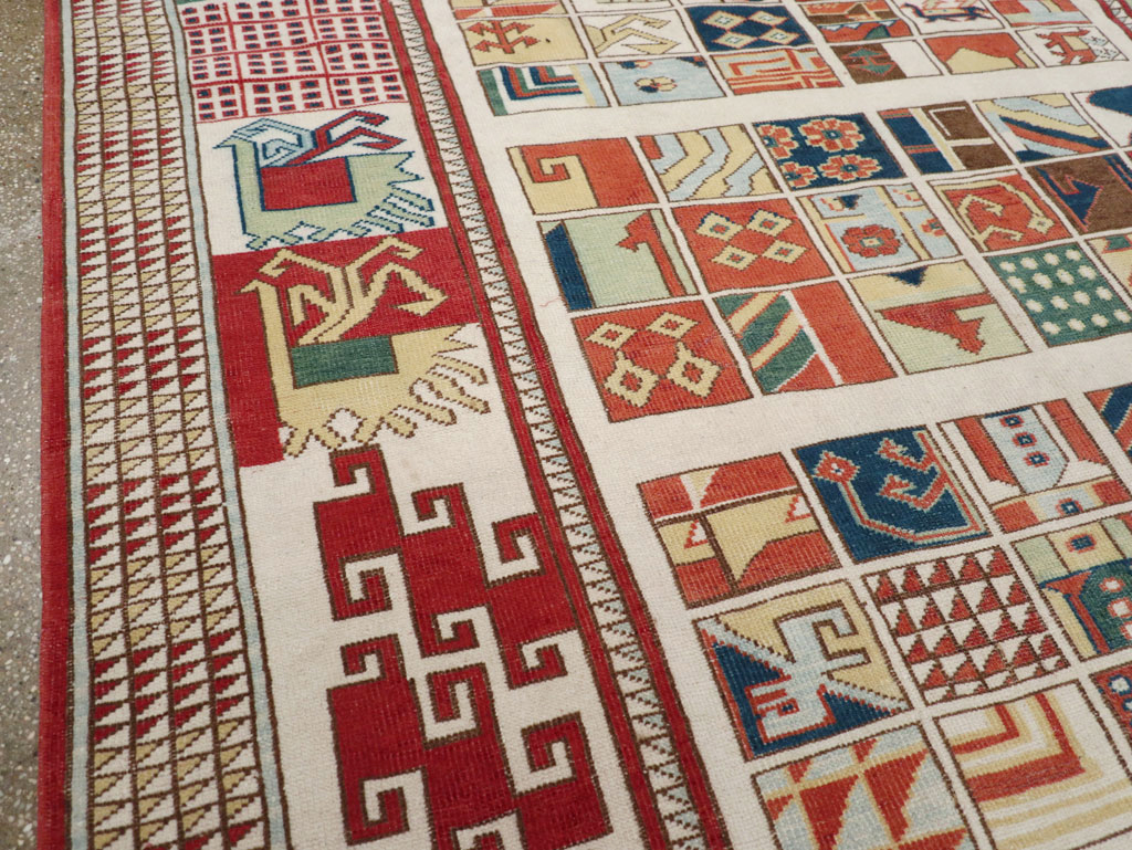 Vintage Turkish Anatolian Accent Carpet, No.31097 - Galerie Shabab
