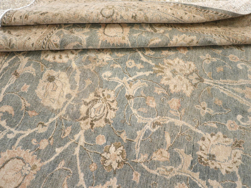 Vintage Persian Mahal Accent Carpet, No.31101 - Galerie Shabab