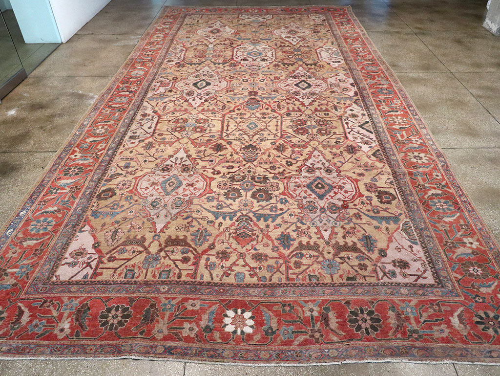 Antique Persian Sultanabad Oversize Carpet, No.31109 - Galerie Shabab