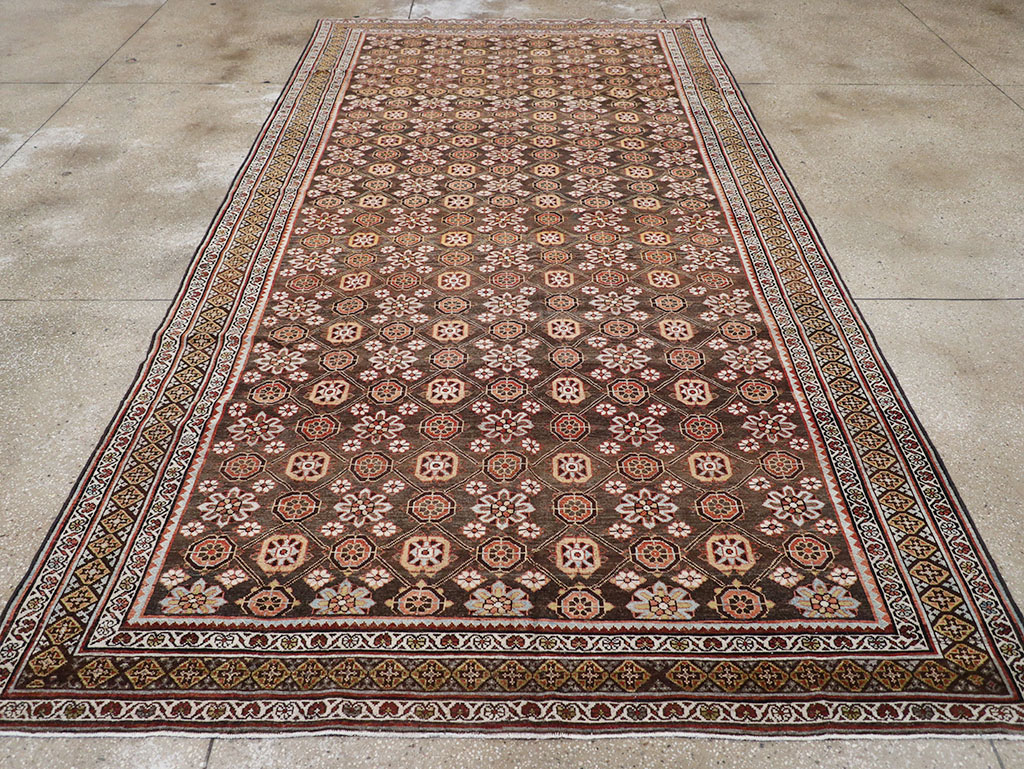 Antique Persian Kurd Gallery Carpet, No.31110 - Galerie Shabab