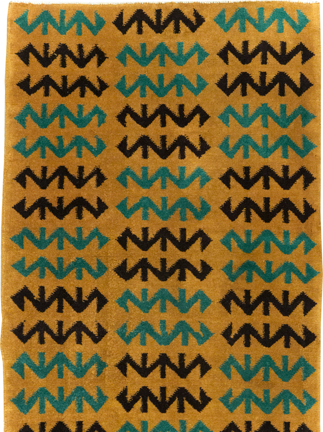 Vintage Turkish Art Deco Style Small Runner, No.31113 - Galerie Shabab