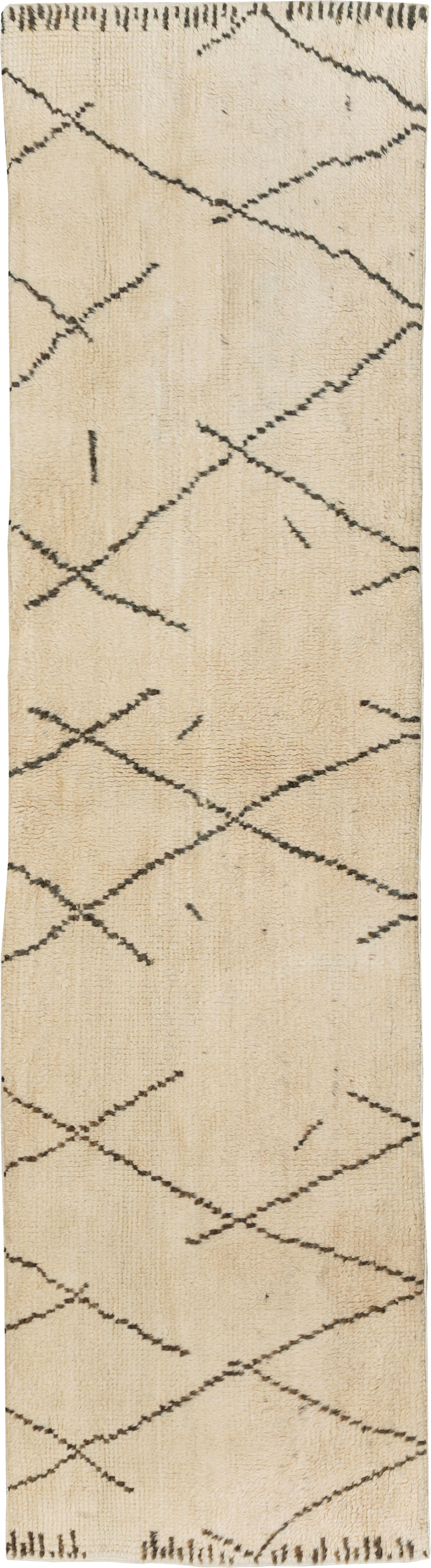 Contemporary Moroccan Runner, No.31114 - Galerie Shabab