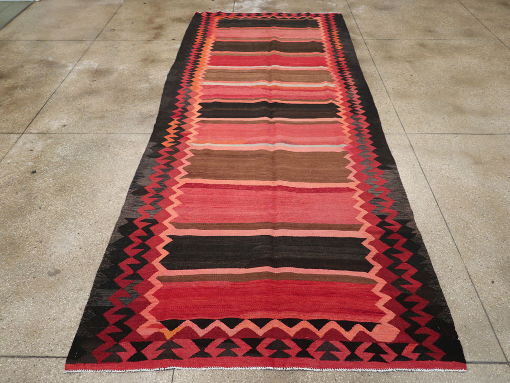 Vintage Persian Flatweave Kilim Gallery Carpet, No.31121 - Galerie Shabab