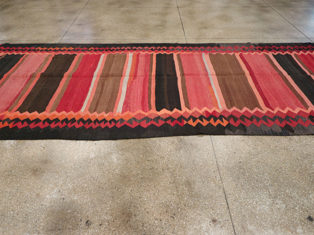 Vintage Persian Flatweave Kilim Gallery Carpet, No.31121 - Galerie Shabab