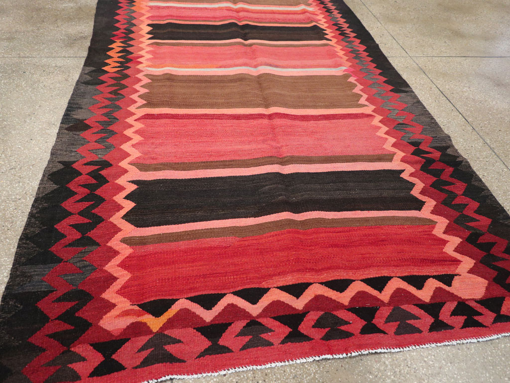 Vintage Persian Flatweave Kilim Gallery Carpet, No.31121 - Galerie Shabab