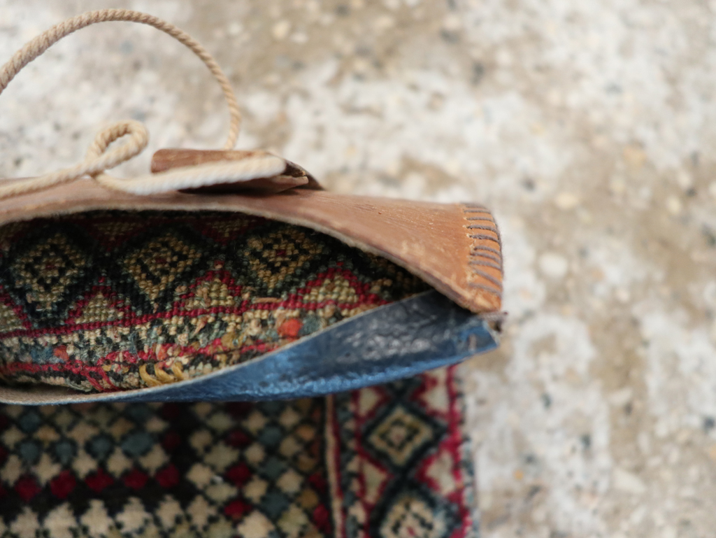 Vintage Persian Kerman Bag, No.31127 - Galerie Shabab